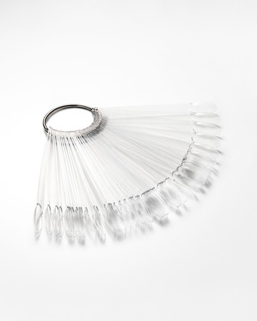 Wzornik do lakierów F.O.X migdałowy przezroczysty 50 sztuk tipsów